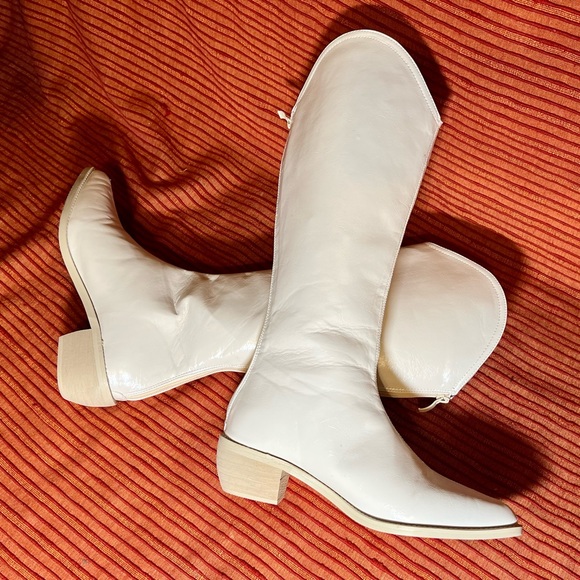 Pointed Head Chunky Heels Leather Booties Apricot Rose & Remy - Picture 6 of 8